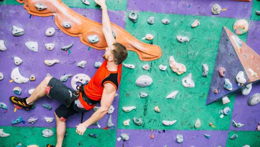 На скалодроме Rock Zona стартовал проект «Вызов»